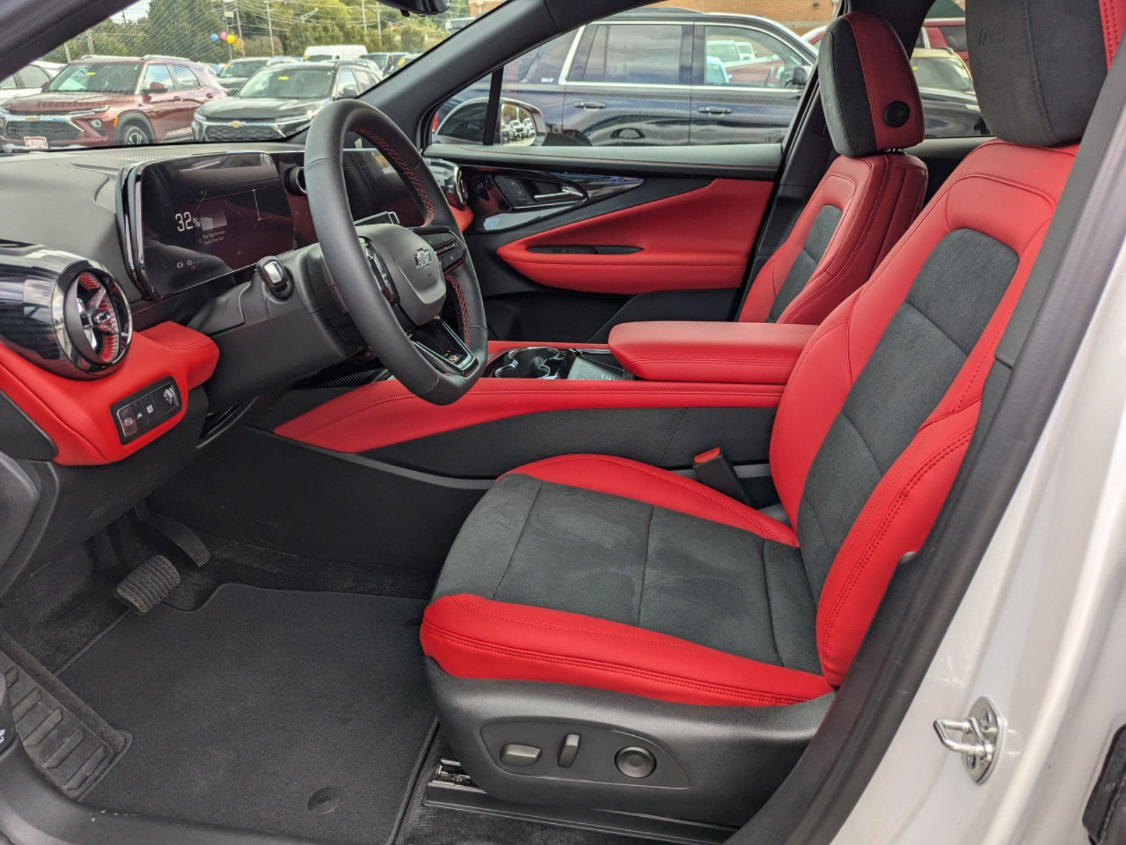 New 2024 Chevrolet Blazer EV RS AWD/4WD image 15