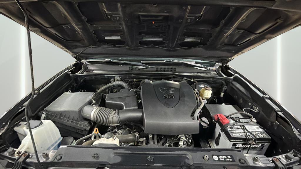 Used 2017 Toyota Tacoma TRD Sport w/ Tow Package (A/T) image 27