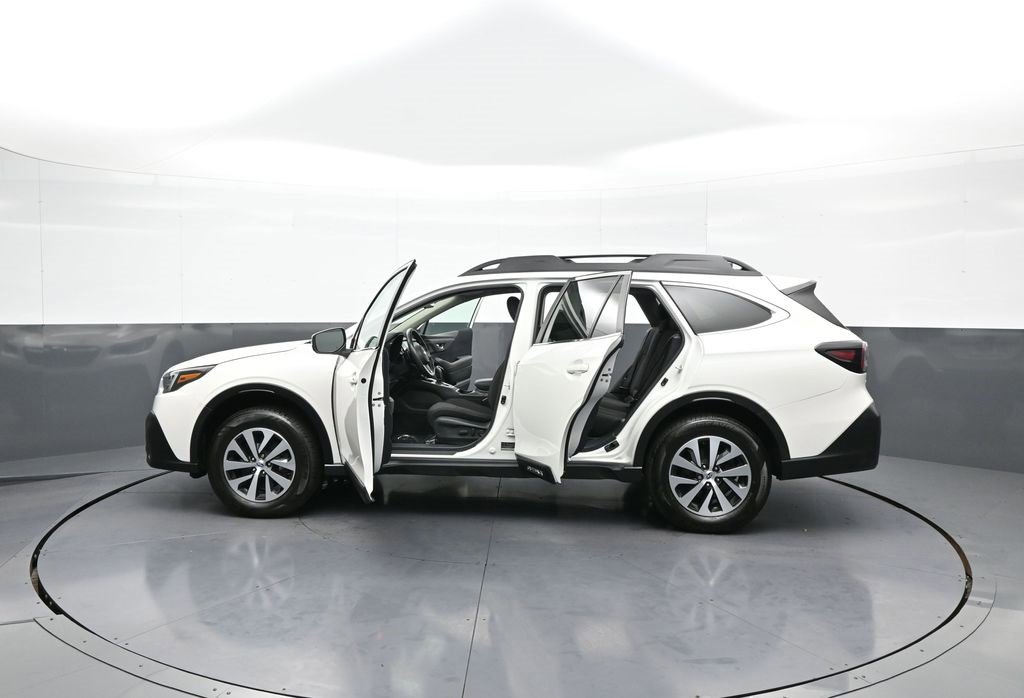 Used 2022 Subaru Outback Premium image 42