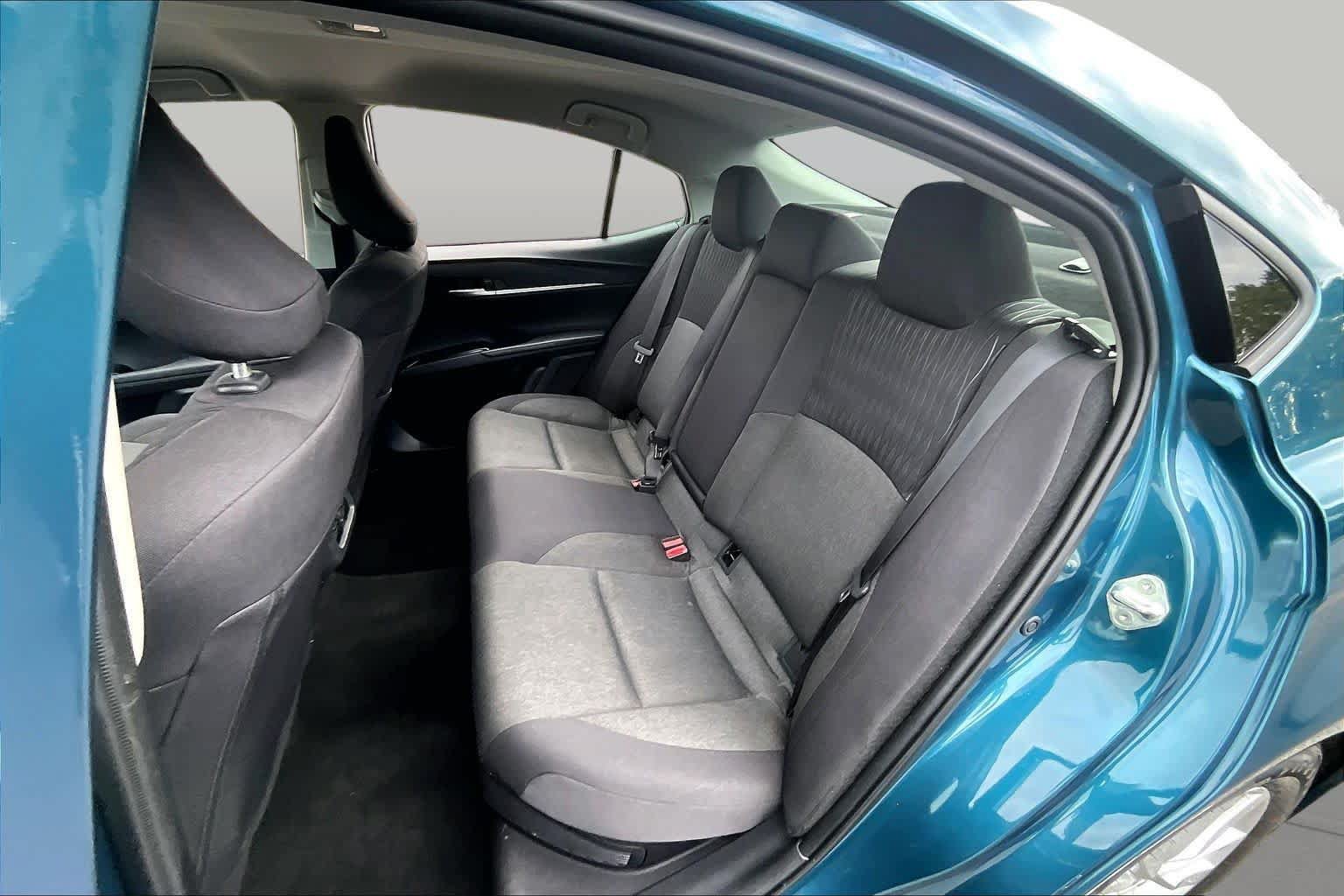 Used 2025 Toyota Camry LE FWD image 19