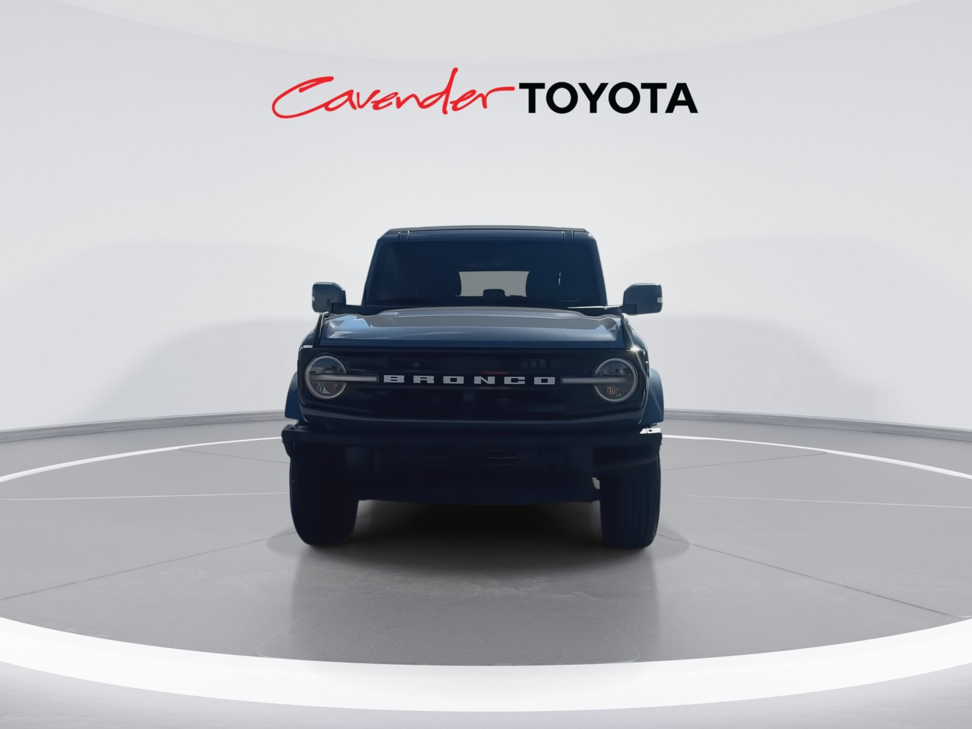 Used 2024 Ford Bronco Outer Banks AWD/4WD image 3