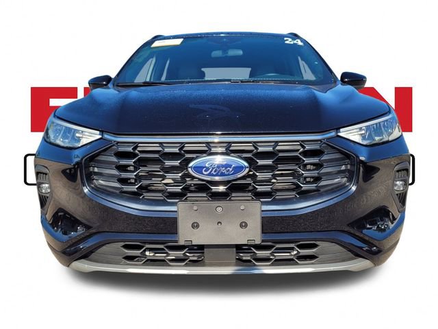 Certified 2024 Ford Escape ST-Line Select w/ Tech Pack #1 image 3
