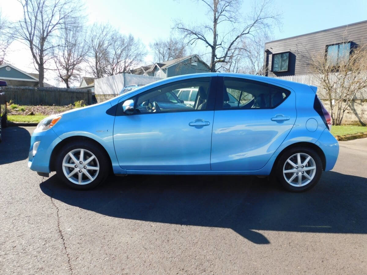 Used 2015 Toyota Prius C Four image 22