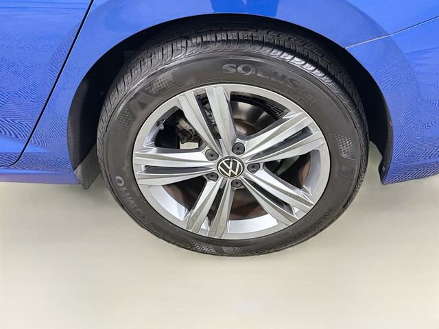 Used 2023 Volkswagen Jetta SE image 30