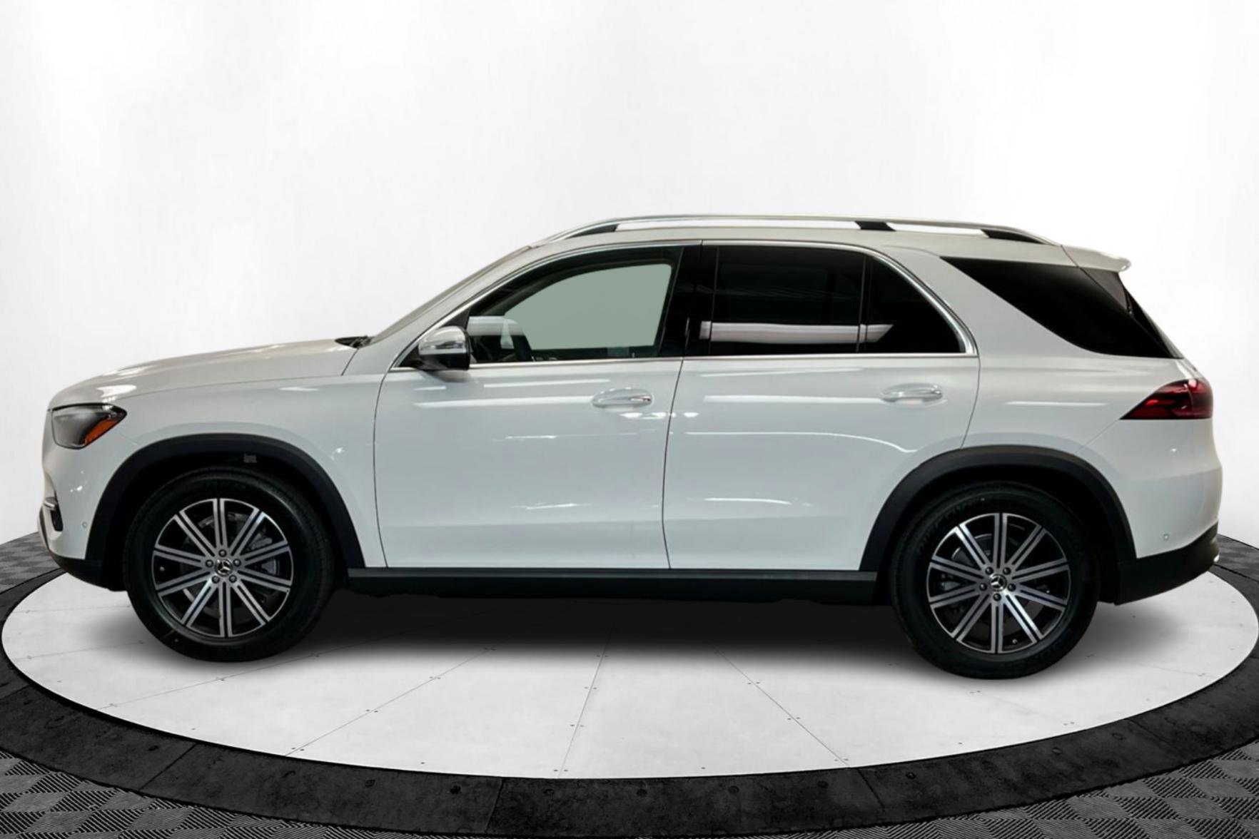 New 2025 Mercedes-Benz GLE 350 4MATIC image 2