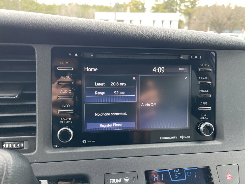 Used 2018 Toyota Sienna LE image 14