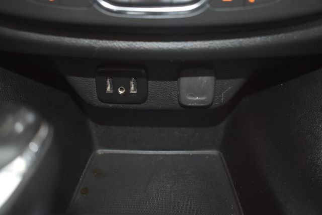 Used 2019 Chevrolet Traverse RS image 33