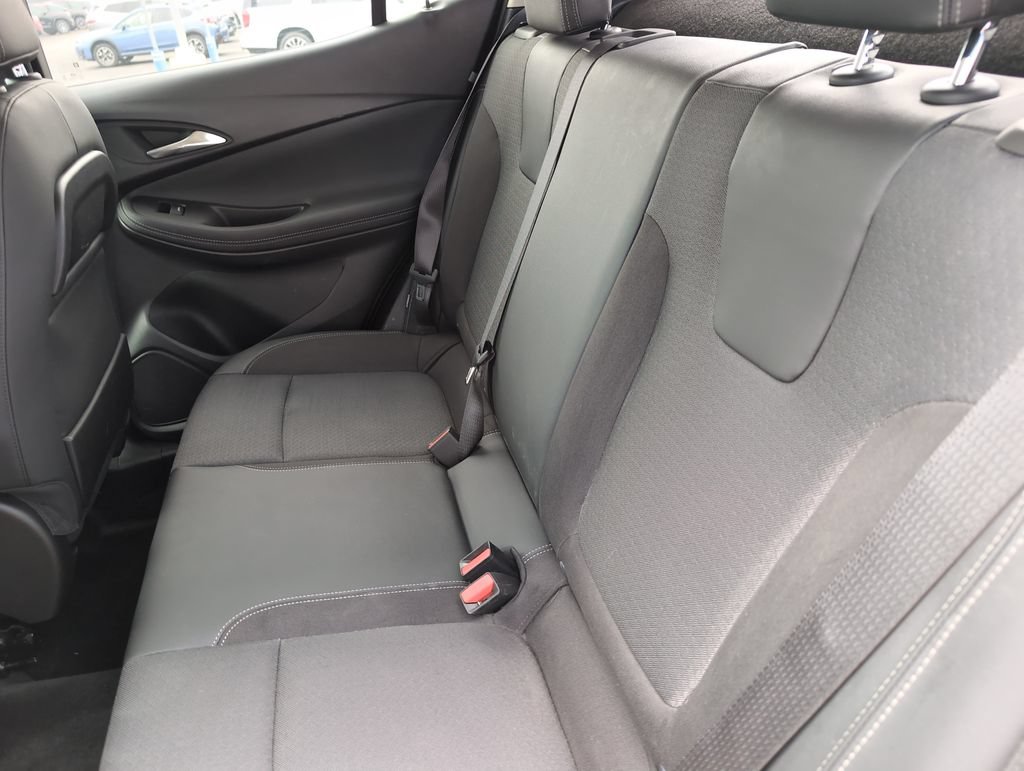 Used 2022 Buick Encore GX Preferred w/ Cold Weather Comfort Package AWD/4WD image 11