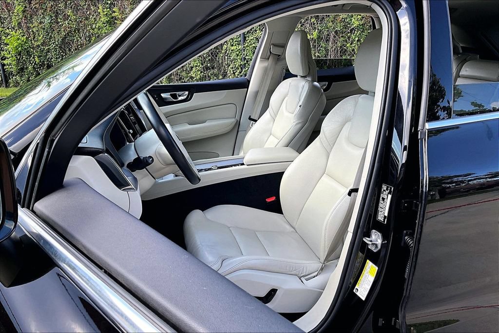 Used 2018 Volvo XC60 T6 Inscription w/ Convenience Package AWD/4WD image 34