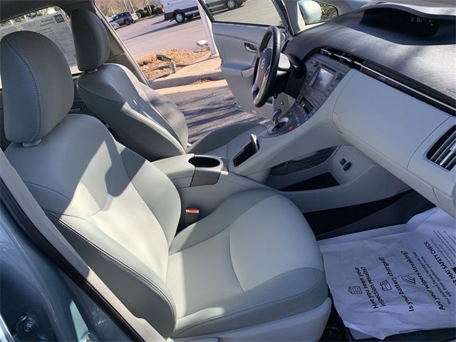 Used 2014 Toyota Prius Four image 14