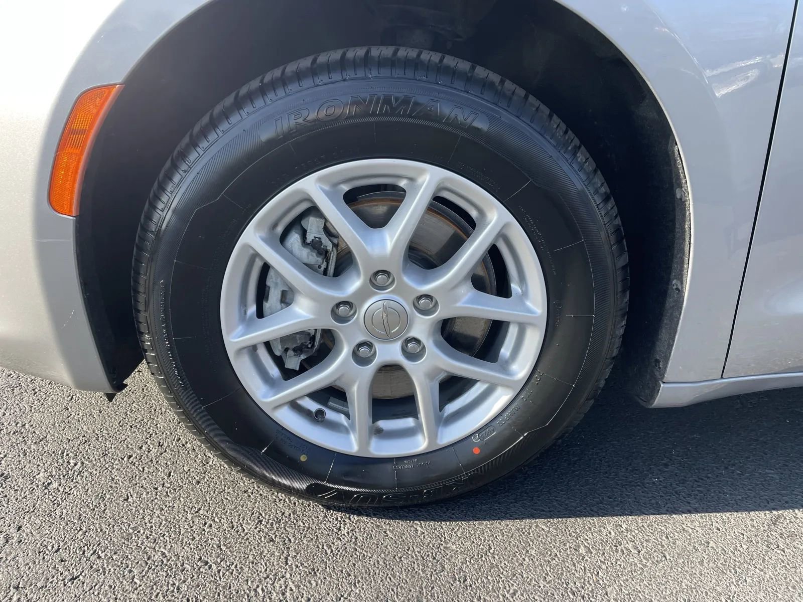 Used 2019 Chrysler Pacifica LX image 10