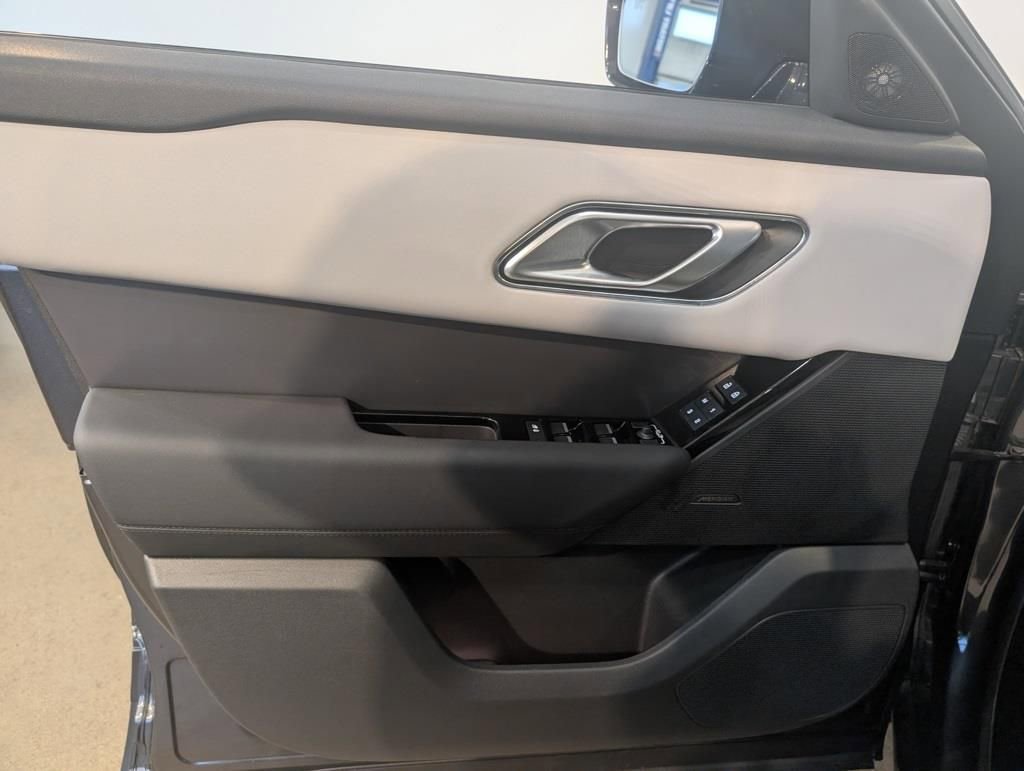 Certified 2026 Land Rover Range Rover Velar S AWD/4WD image 11