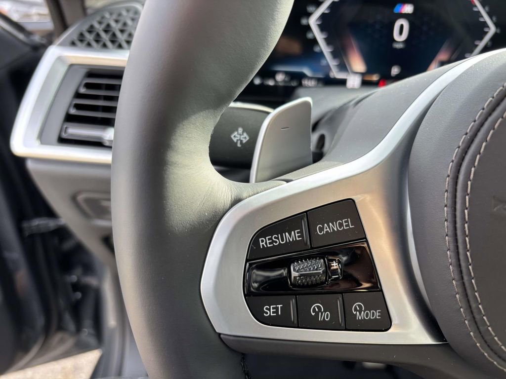 New 2026 BMW X6 xDrive40i w/ Climate Comfort Package image 17