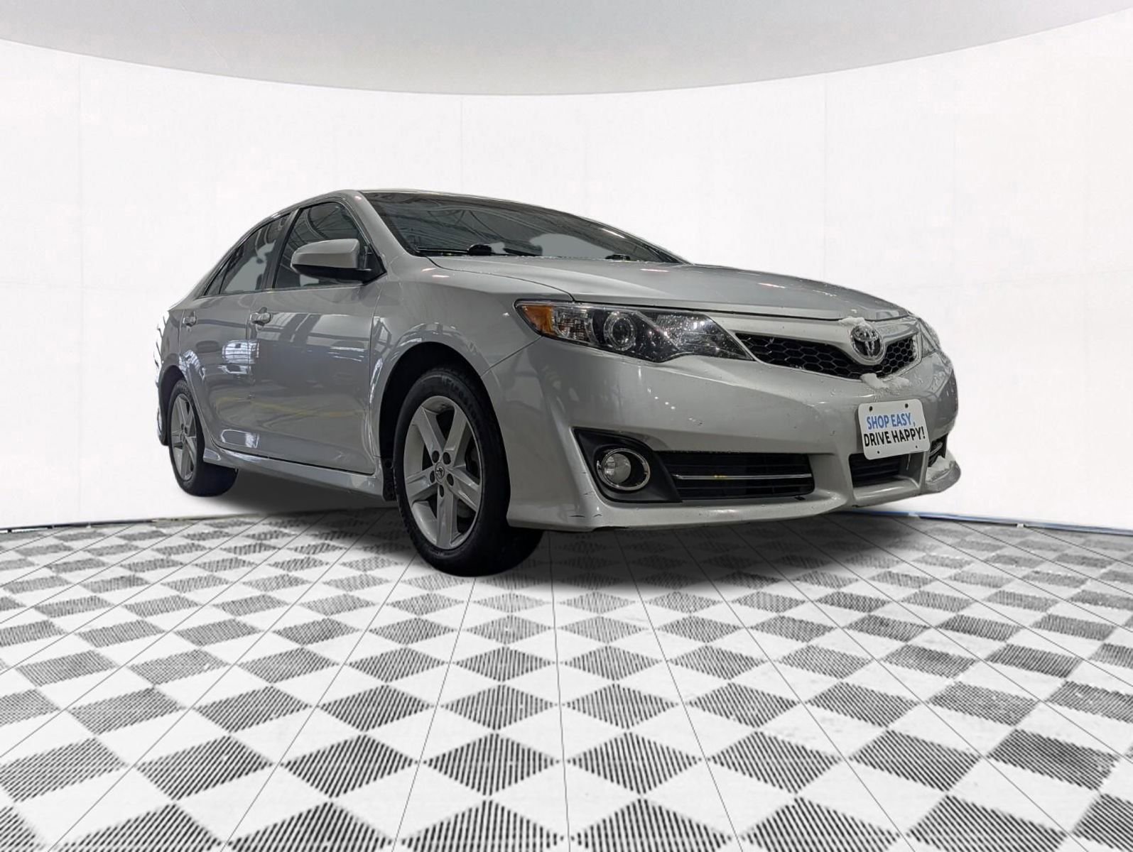 Used 2013 Toyota Camry SE image 10