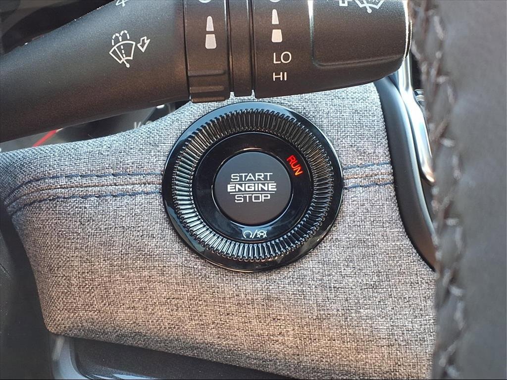 New 2026 Jeep Compass Latitude image 14