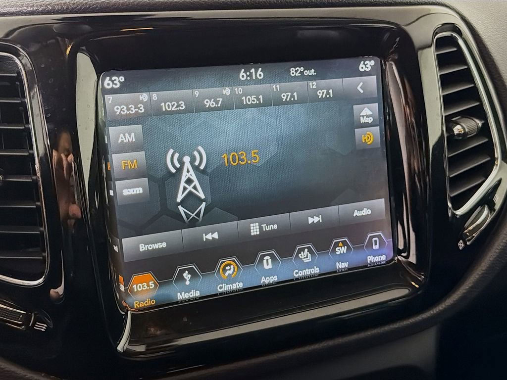 Used 2018 Jeep Compass Limited w/ Navigation Group image 16