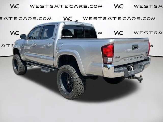 Used 2019 Toyota Tacoma SR5 AWD/4WD image 10