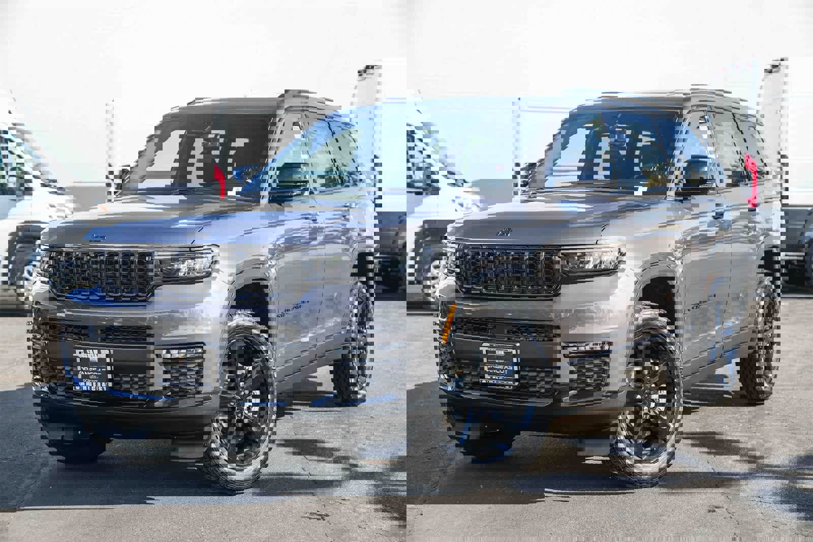 New 2025 Jeep Grand Cherokee L Limited w/ Luxury Tech Group II