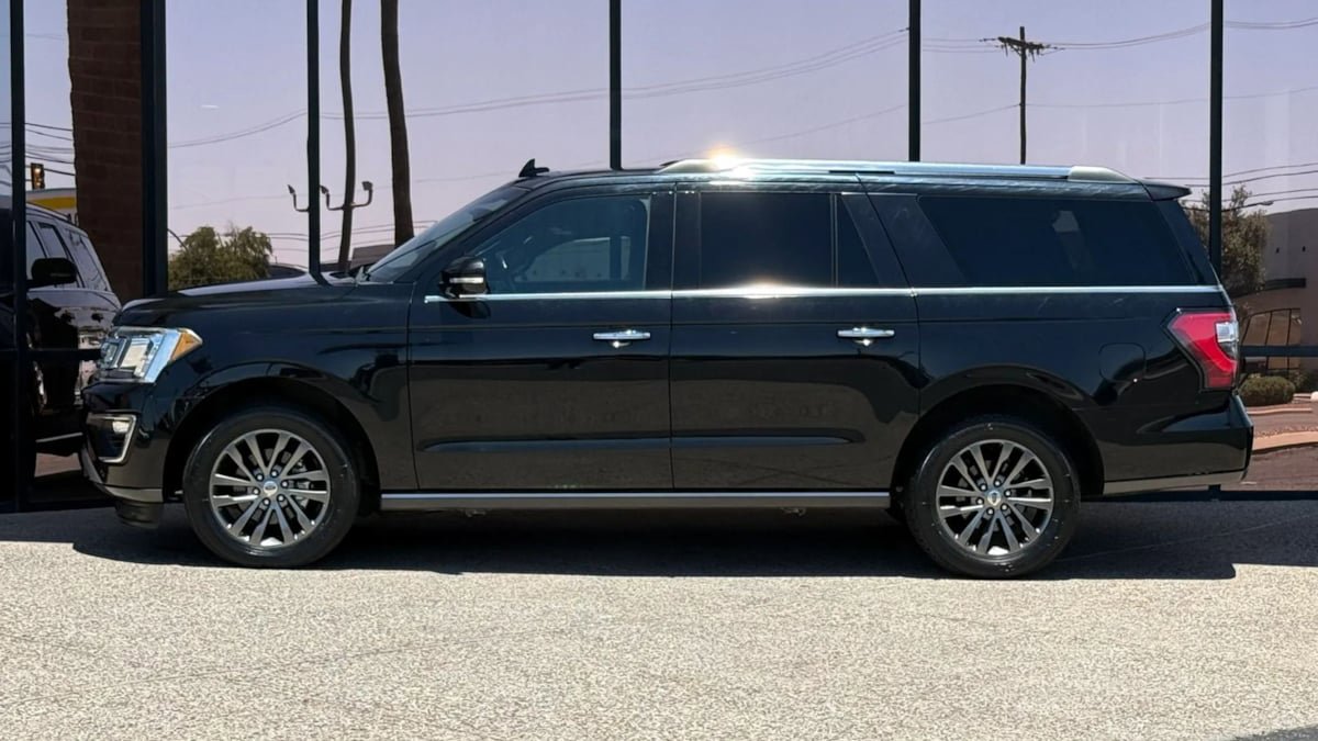 Used 2020 Ford Expedition Max Limited AWD/4WD image 4