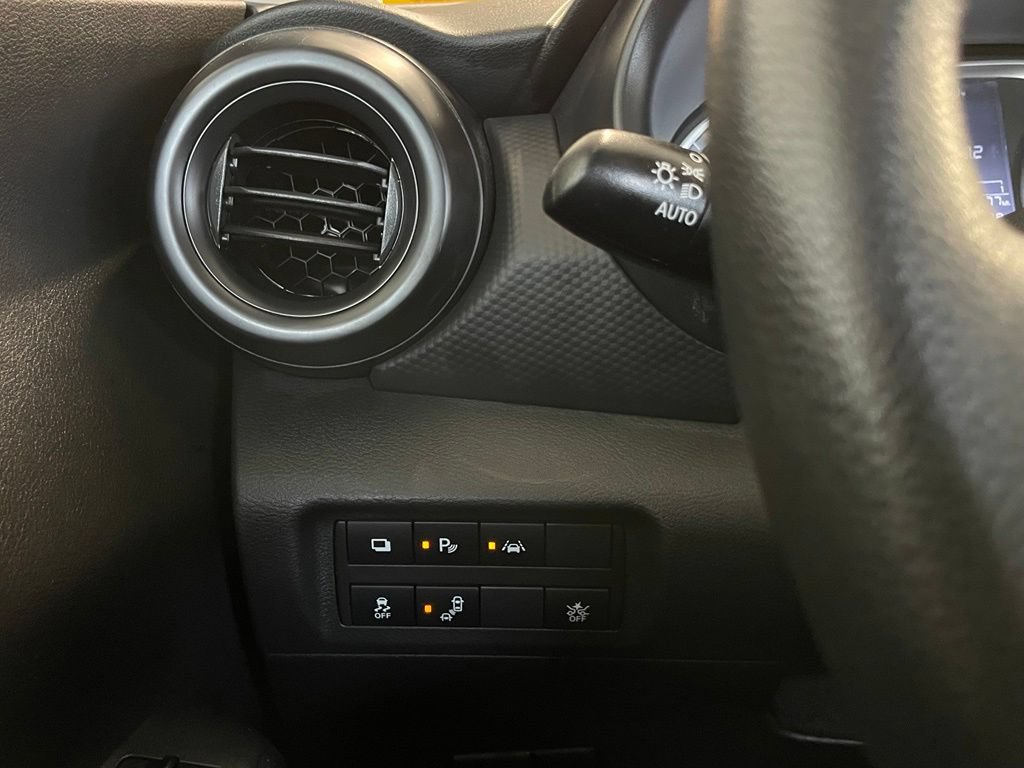 Used 2023 Nissan Kicks S FWD image 29