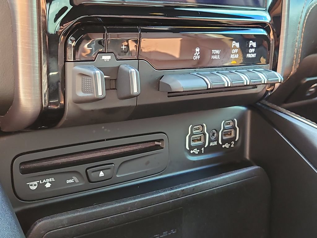 Used 2019 RAM 1500 Limited AWD/4WD image 30