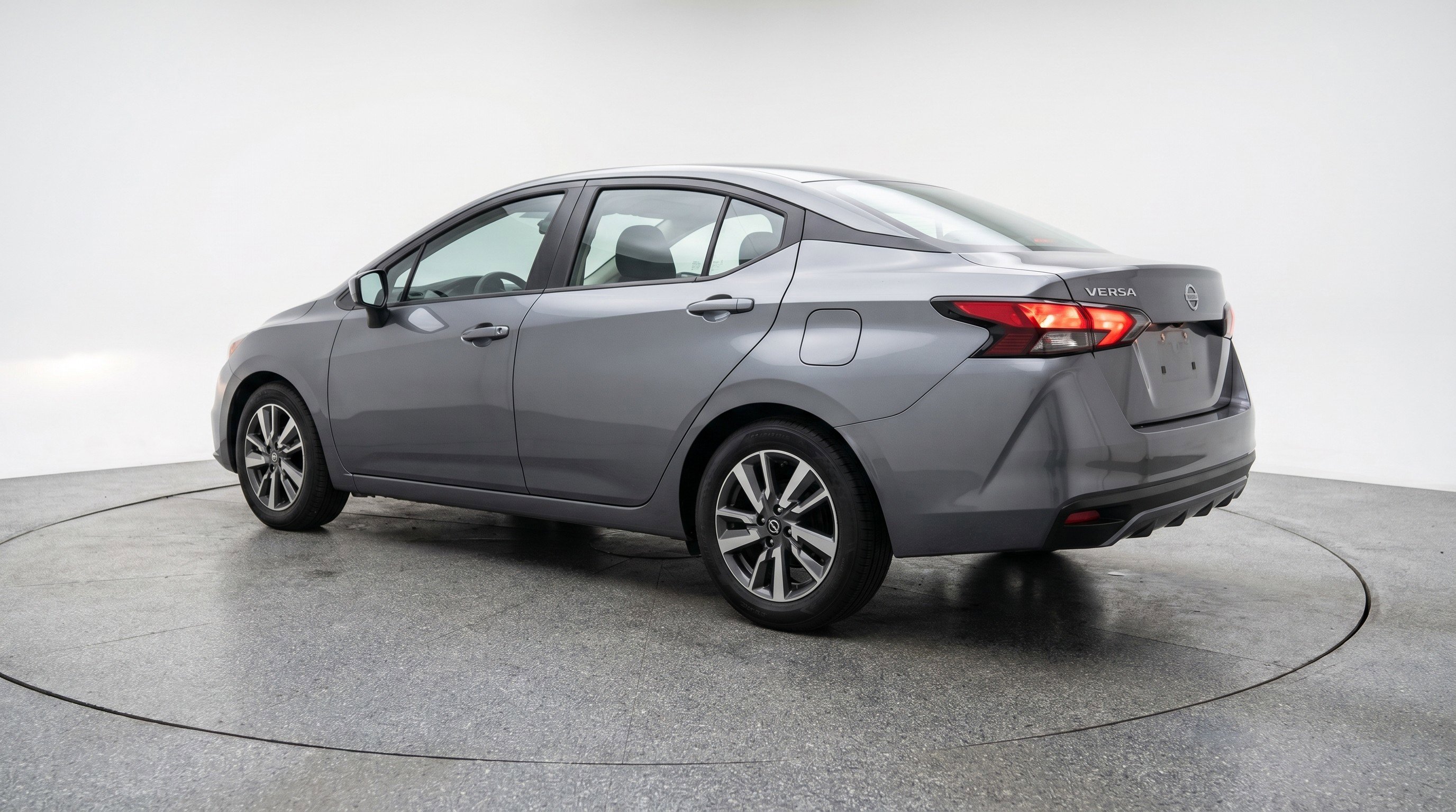 Used 2025 Nissan Versa SV FWD image 6