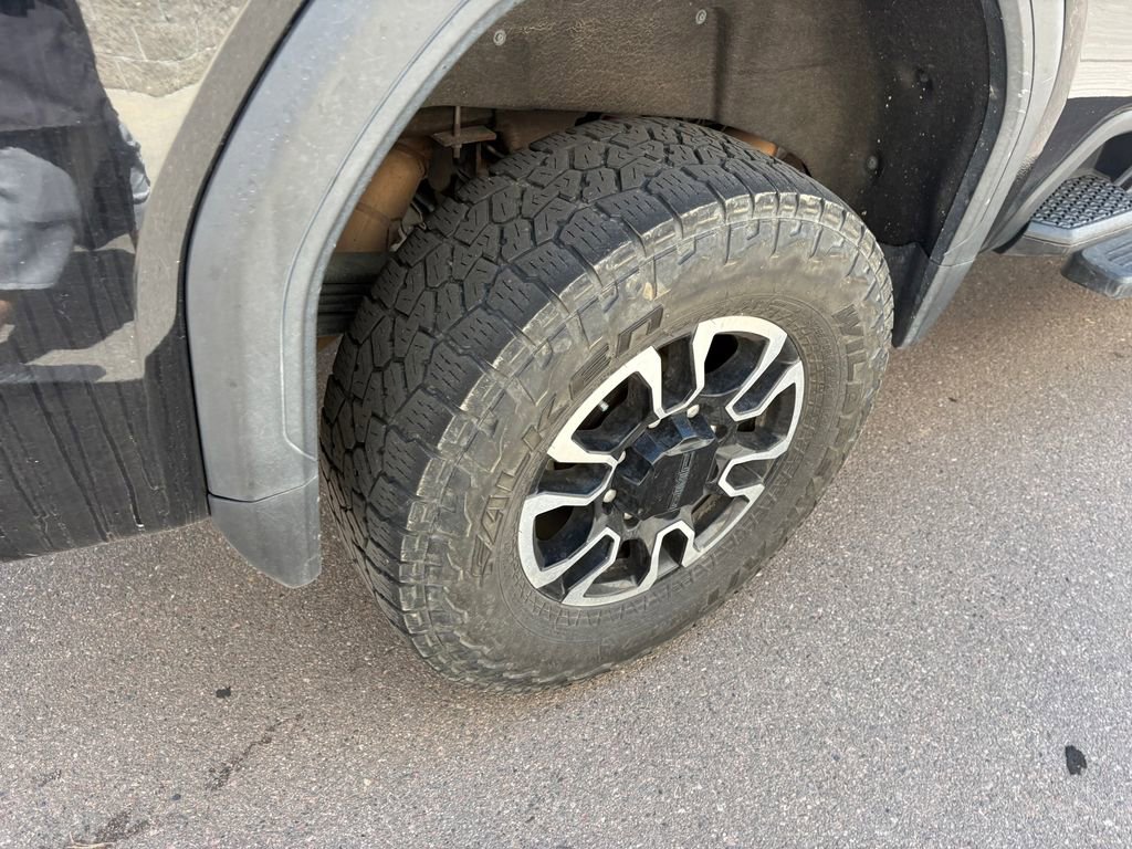 Used 2020 GMC Sierra 2500 SLE w/ SLE Value Package; image 13