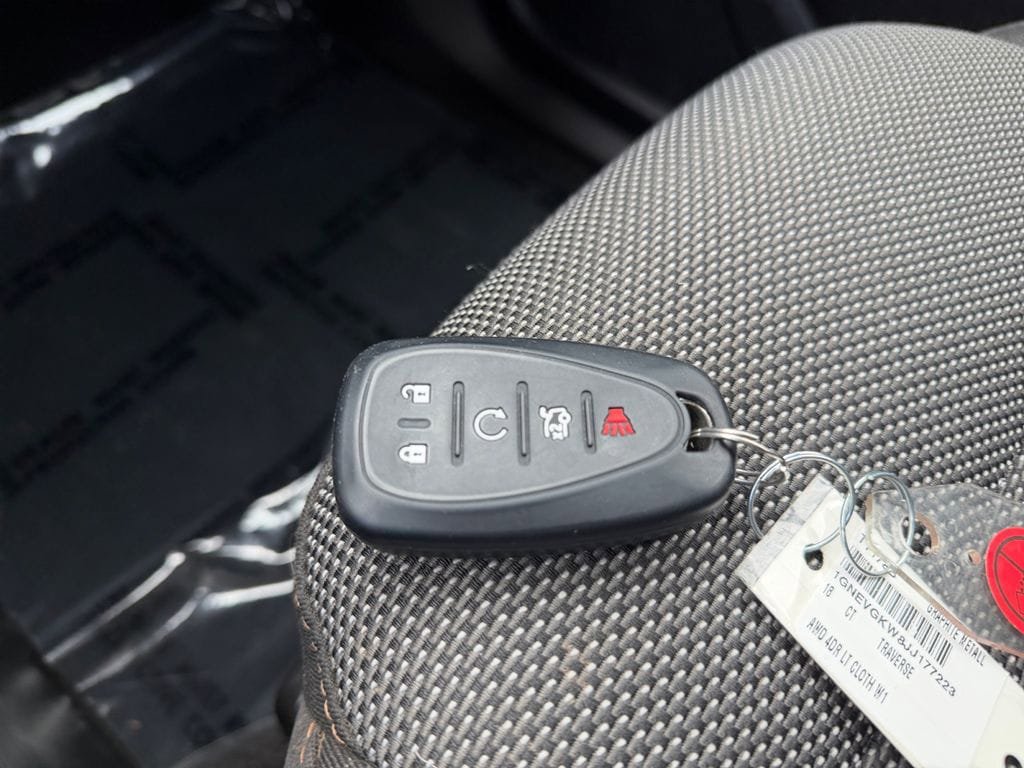 Used 2018 Chevrolet Traverse LT image 31