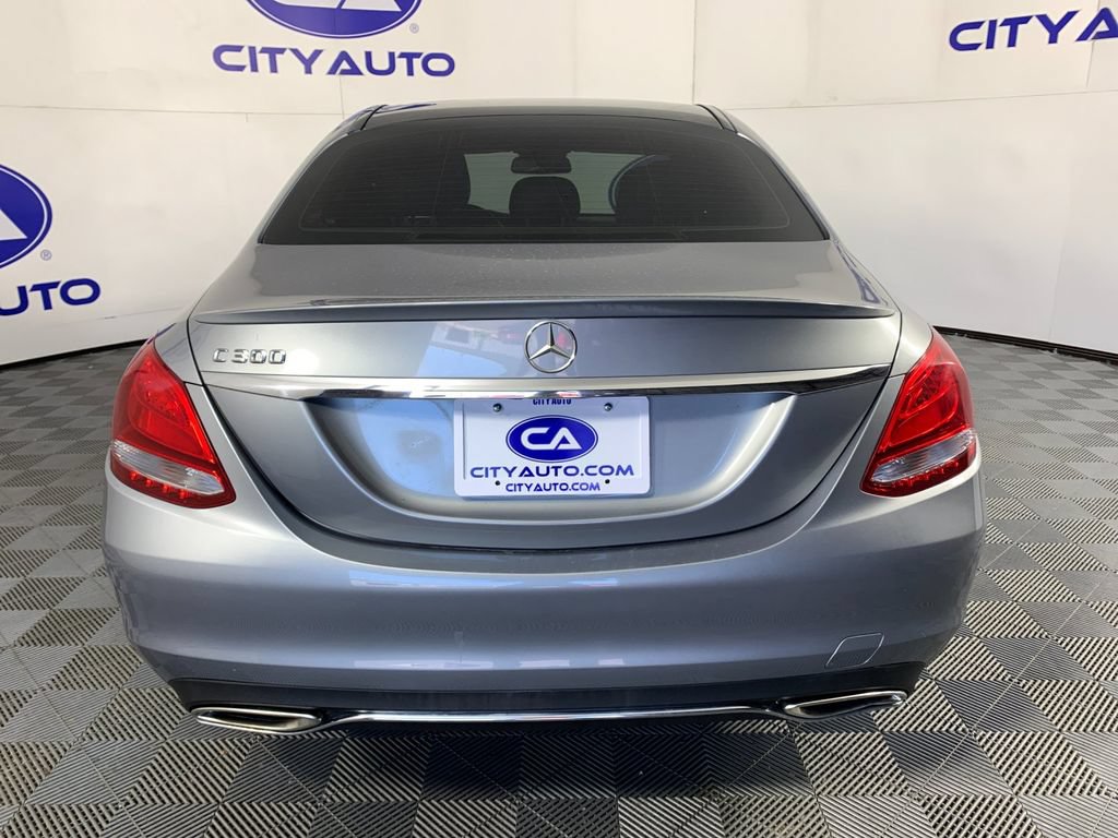 Used 2016 Mercedes-Benz C 300 Sedan image 4