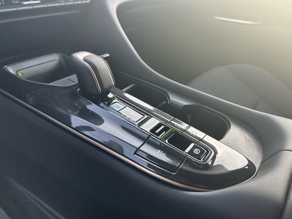 Used 2024 Toyota Crown image 25