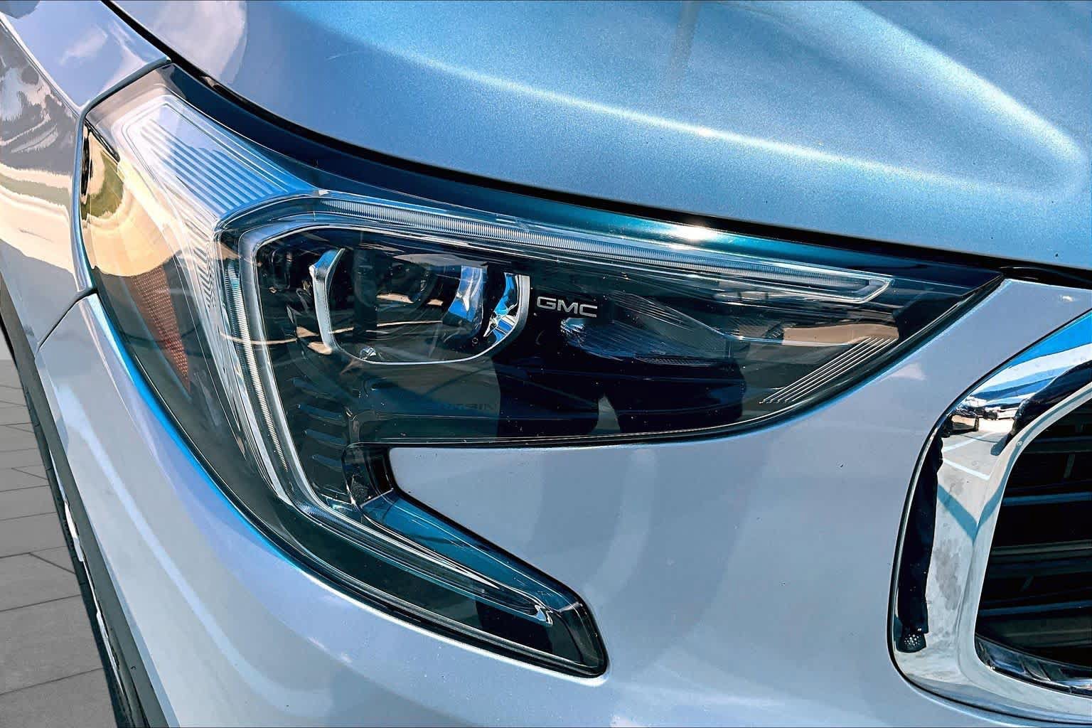 Used 2020 GMC Terrain SLE FWD image 27