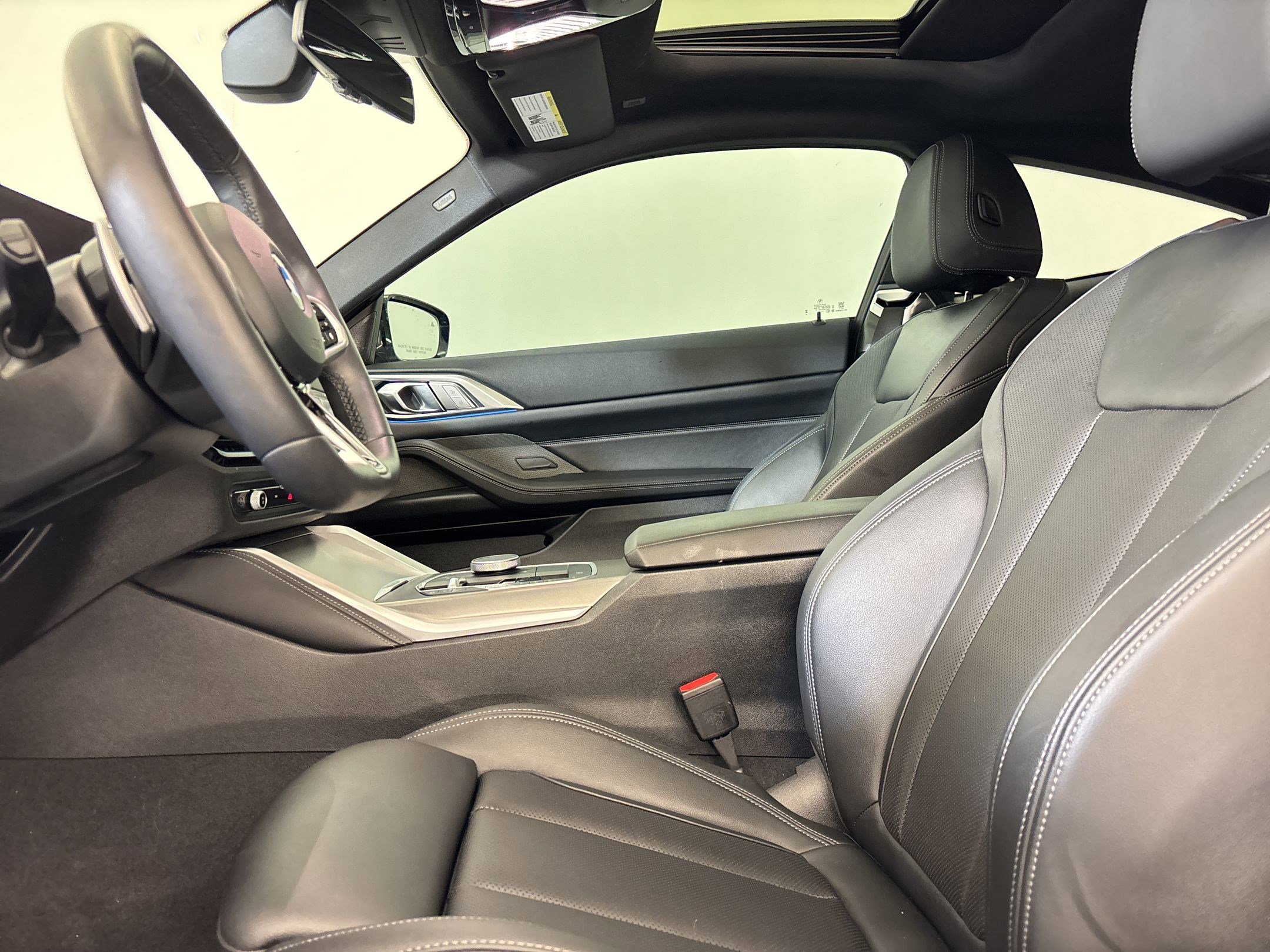 Used 2026 BMW 430i Coupe w/ M Sport Package RWD image 5