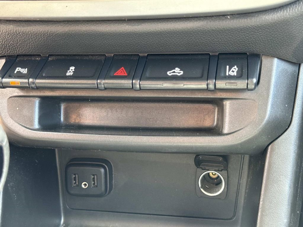 Used 2022 Chevrolet Colorado LT w/ Fleet Safety Package RWD image 20
