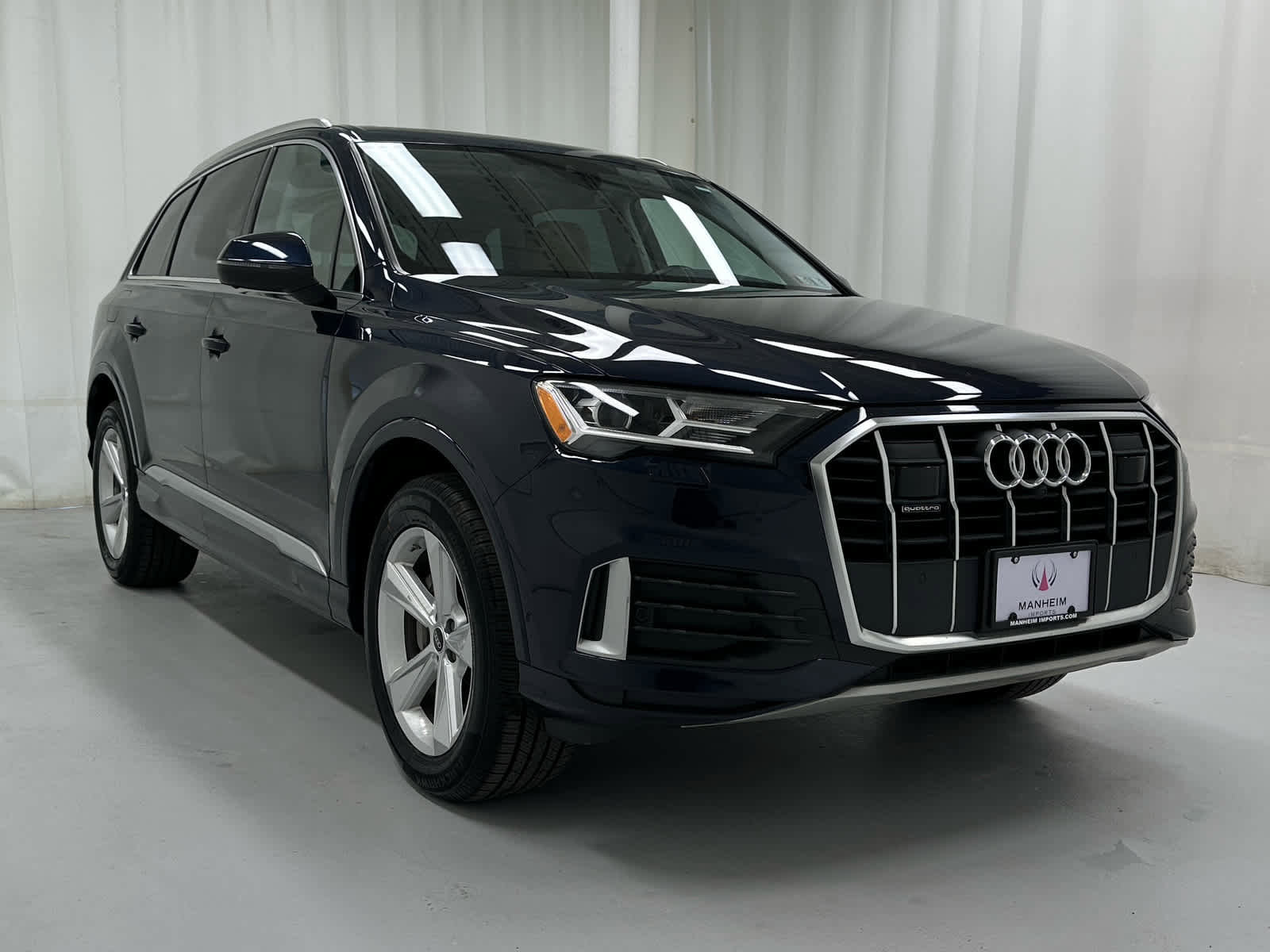 Used 2023 Audi Q7 2.0T Premium w/ Convenience Package image 2