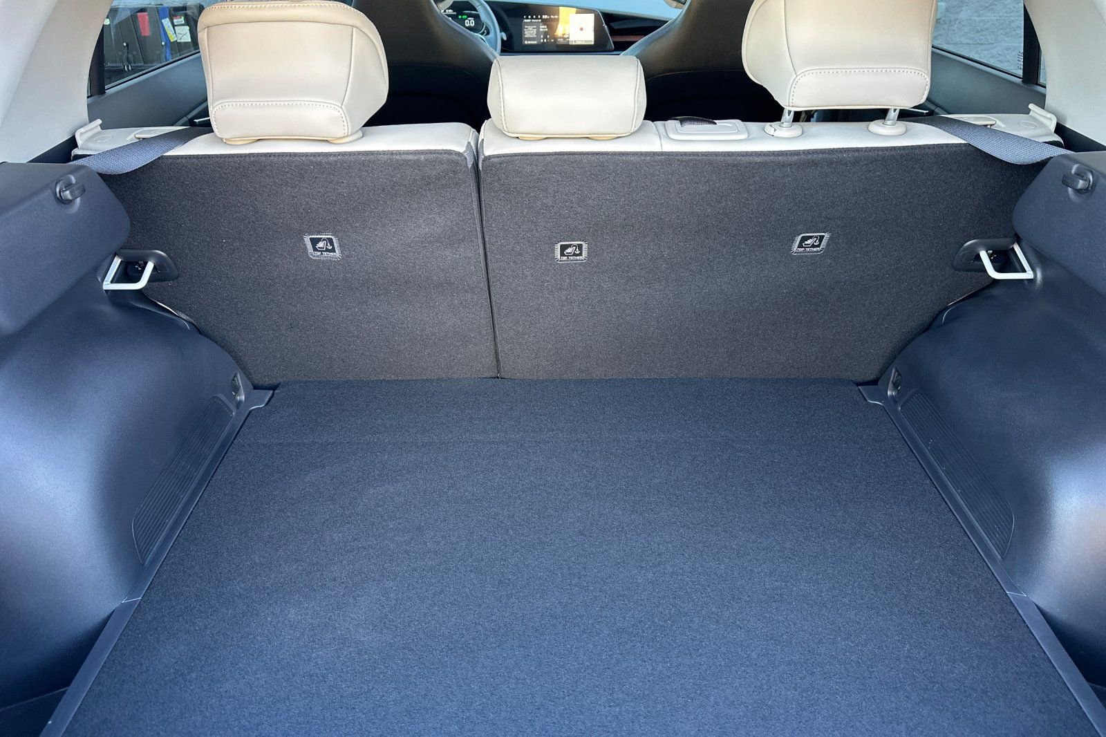 Used 2025 Kia Niro EX Touring image 12