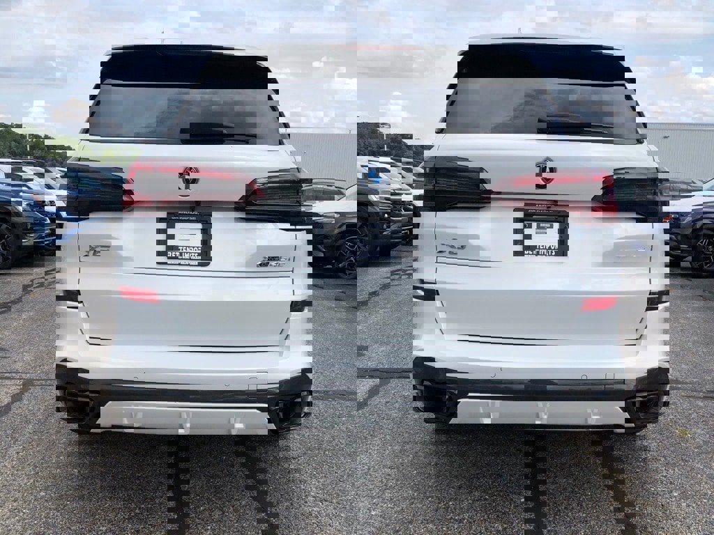 Used 2023 BMW X5 xDrive45e w/ Executive Package image 5