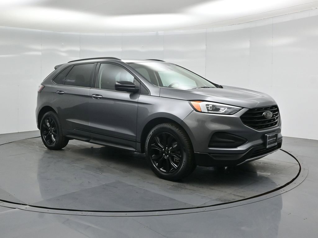 Certified 2022 Ford Edge SE w/ Black Appearance Package image 24