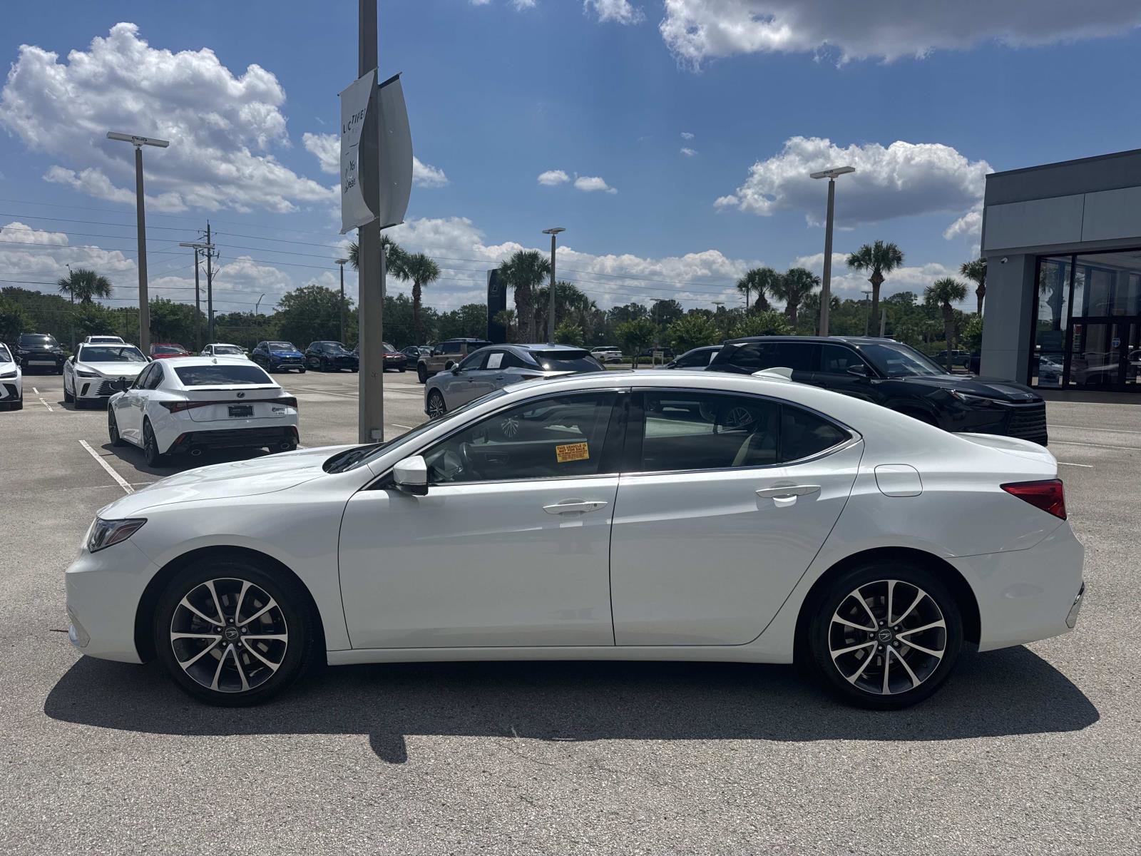 Used 2018 Acura TLX V6 FWD image 6