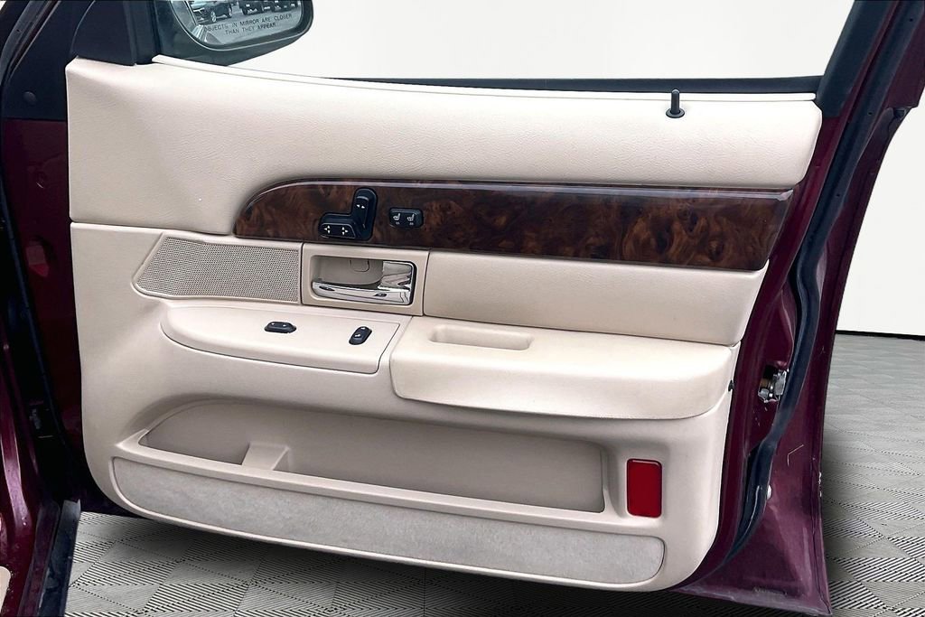 Used 2006 Mercury Grand Marquis LS image 24