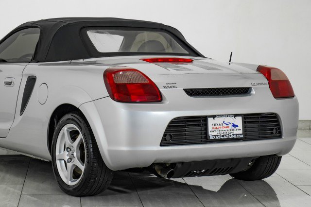 Used 2002 Toyota MR2 AUTOMATIC LEATHER SEATS CRUISE image 47