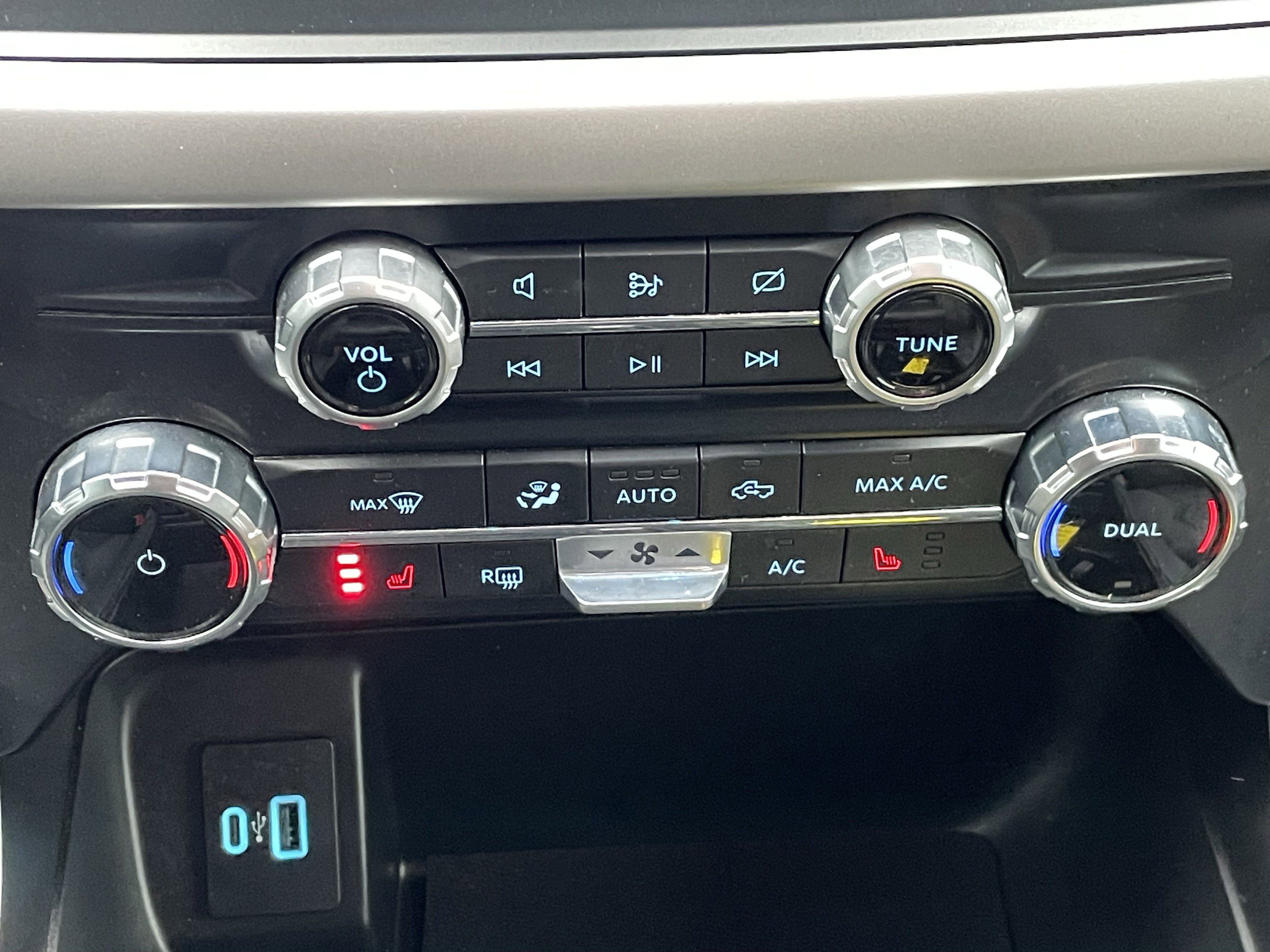 Used 2023 Ford F150 XLT w/ Equipment Group 302A High image 23