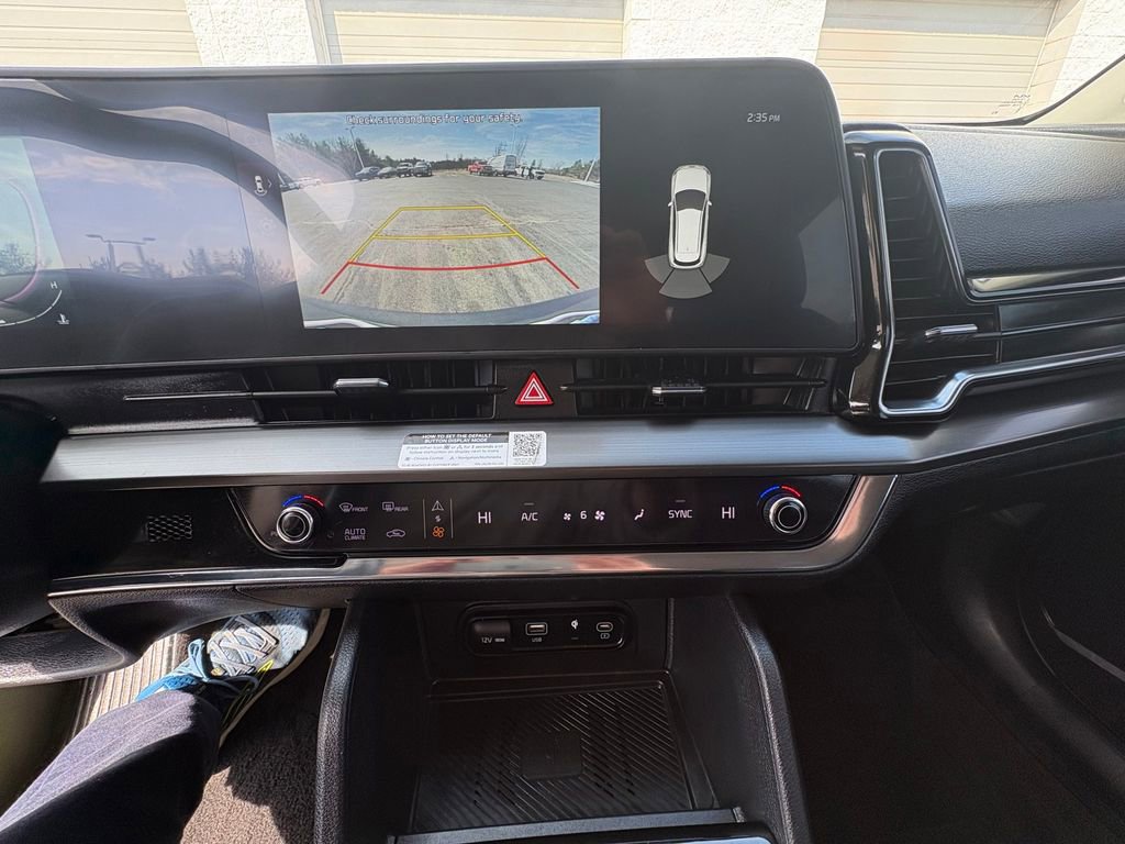 Used 2023 Kia Sportage EX image 13