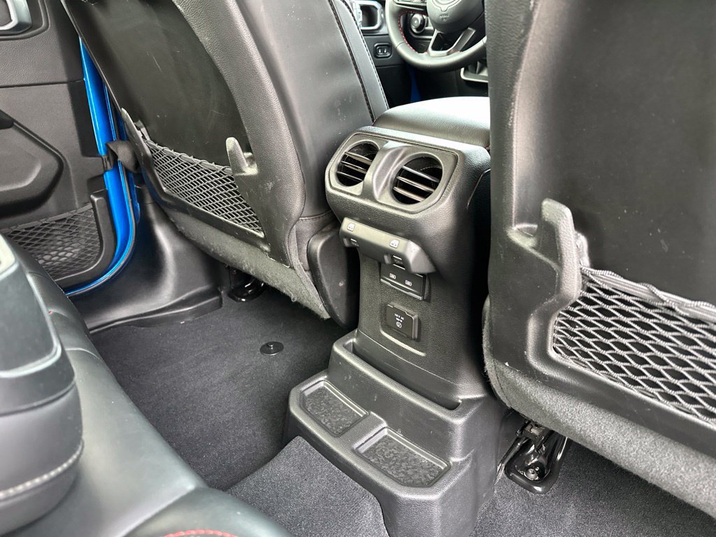 Used 2024 Jeep Wrangler Unlimited Rubicon AWD/4WD image 22