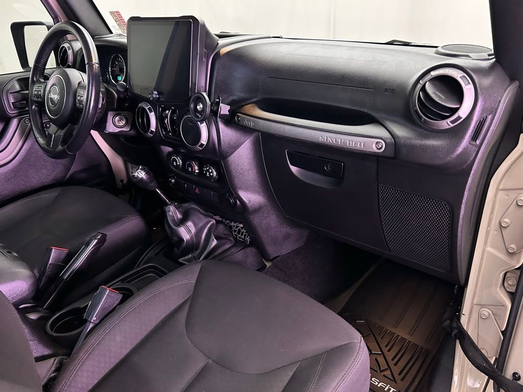 Used 2017 Jeep Wrangler Unlimited Sport w/ Quick Order Package 23S image 23