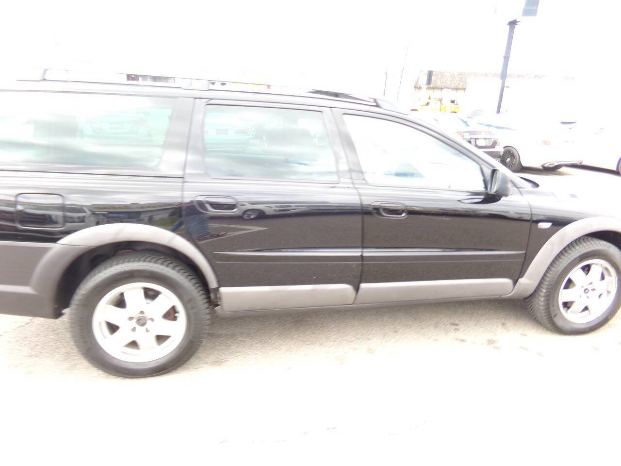 Used 2004 Volvo V70 AWD/4WD image 52