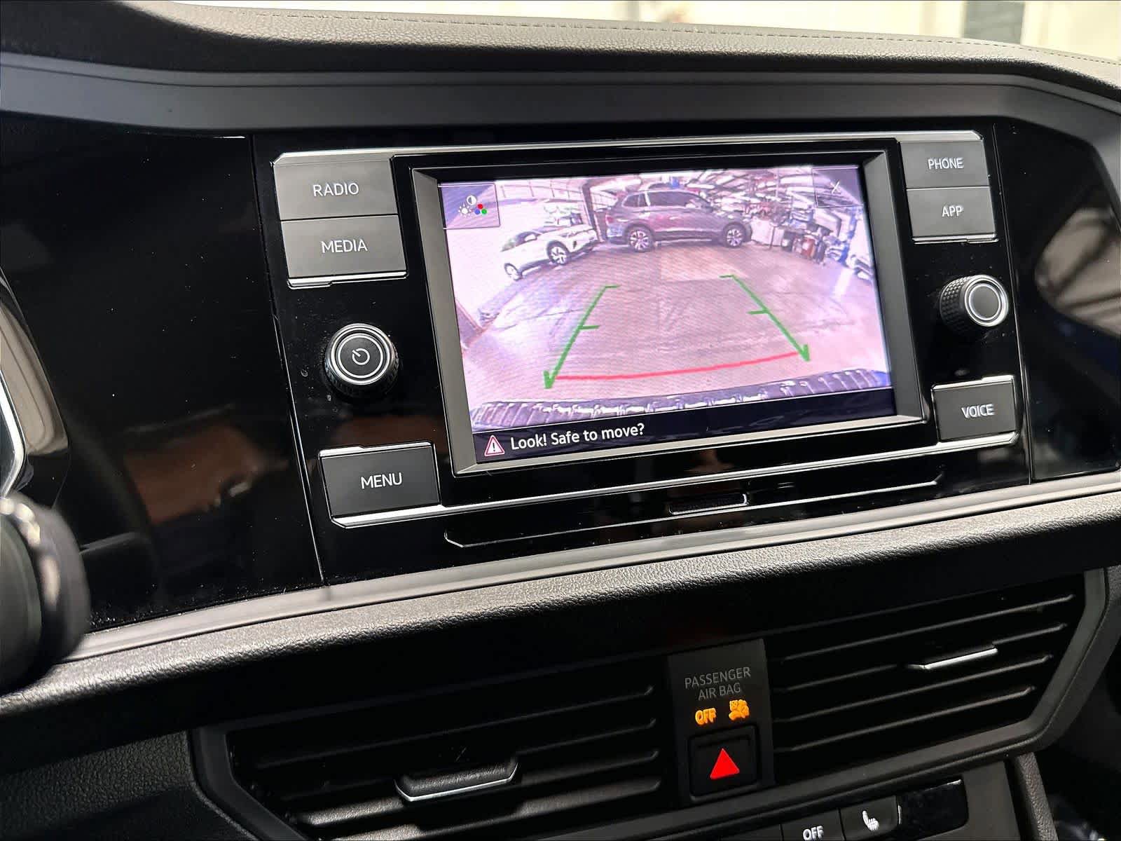 Used 2024 Volkswagen Jetta Sport FWD image 16