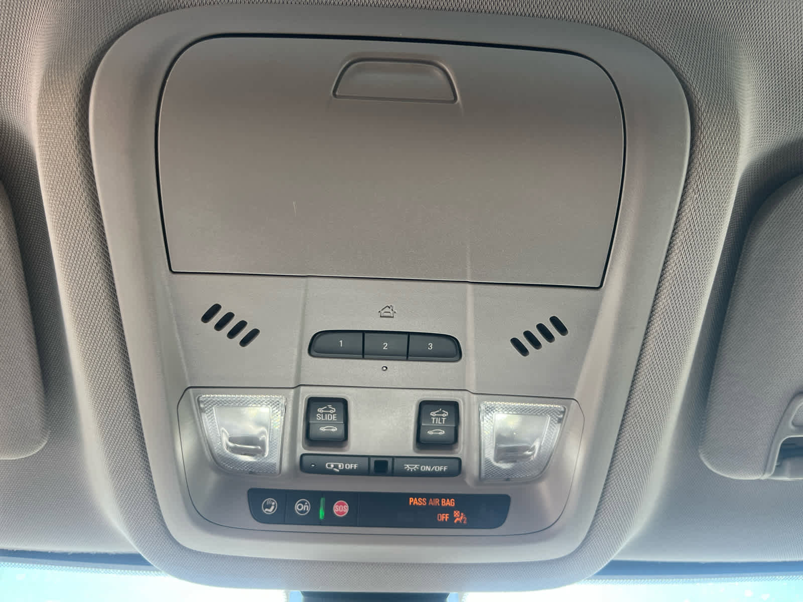 Used 2022 GMC Acadia SLT w/ Technology Package image 28