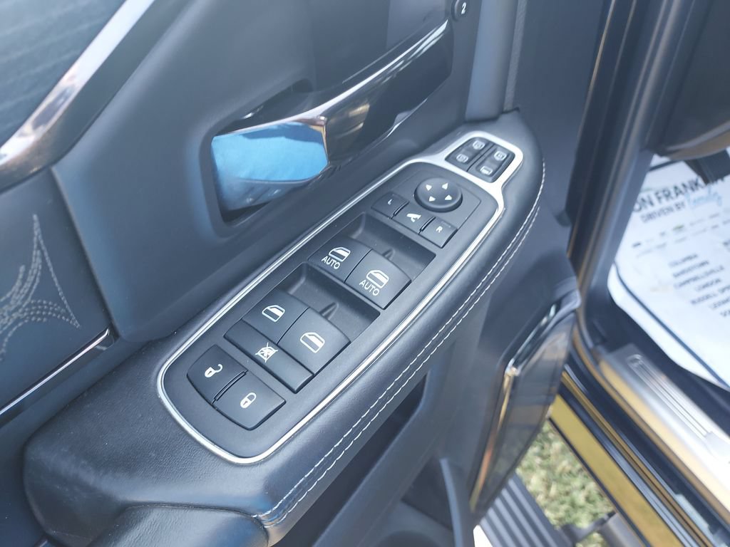 Used 2023 RAM 2500 Limited AWD/4WD image 11