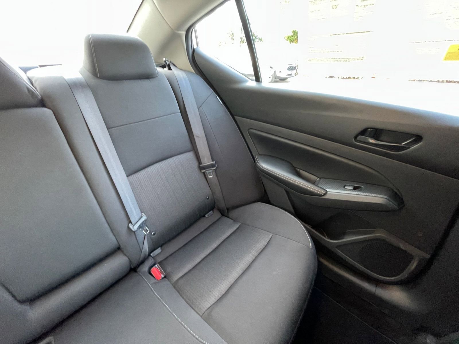 Used 2025 Nissan Altima 2.5 SV image 37