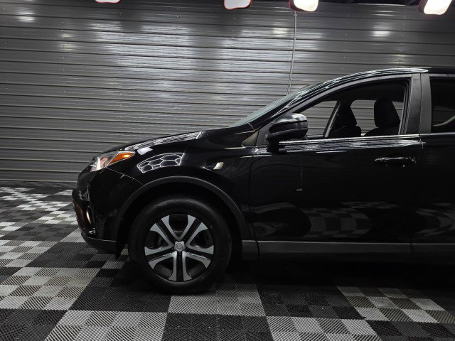 Used 2018 Toyota RAV4 LE w/ All Weather Liner Package AWD/4WD image 35
